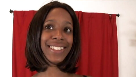 Stephanie Reigns enjoys while sucking her...