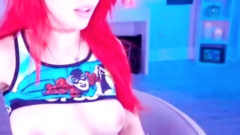 Amateur Webcam Cute Teen Plays Solo with Big